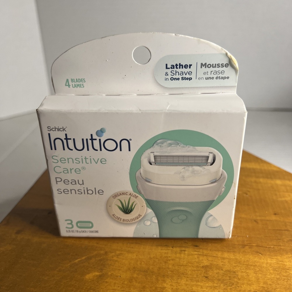 SCHICK INTUITION 3 PACK CARTRIDGE REFILLS SENSITIVE CARE (ALOE & VITAMIN E) - Picture 7 of 7